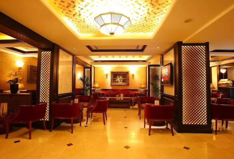 Arabian Courtyard Hotel & Spa