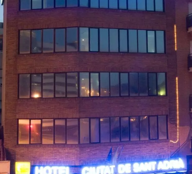 Отель Ciutat De Sant Adria