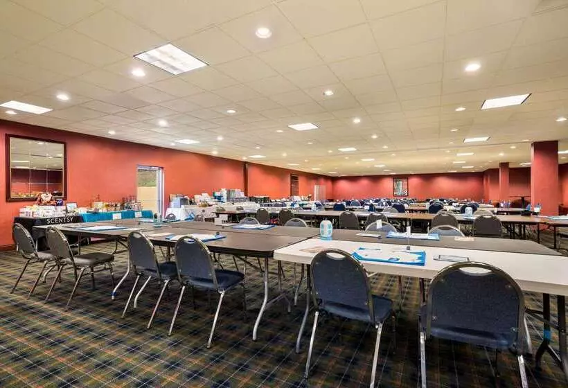 هتل Quality Inn And Suites Fairgrounds   Syracuse