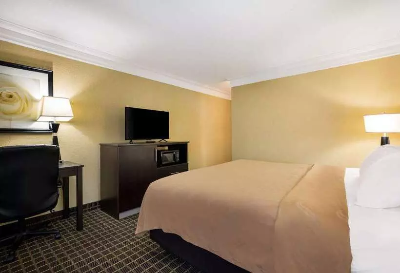 هتل Quality Inn And Suites Fairgrounds   Syracuse