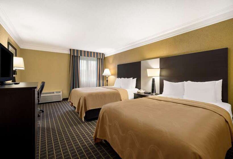 ホテル Quality Inn And Suites Fairgrounds   Syracuse