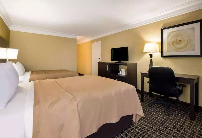 هتل Quality Inn And Suites Fairgrounds   Syracuse