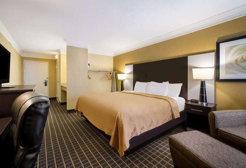 ホテル Quality Inn And Suites Fairgrounds   Syracuse