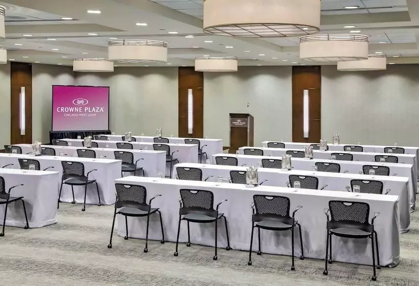 هتل Crowne Plaza   Chicago West Loop, An Ihg