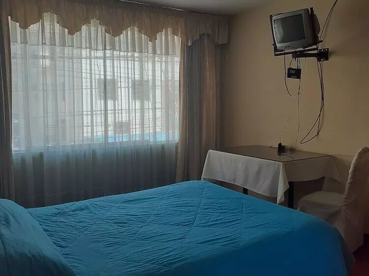 ホテル Embajador Puno