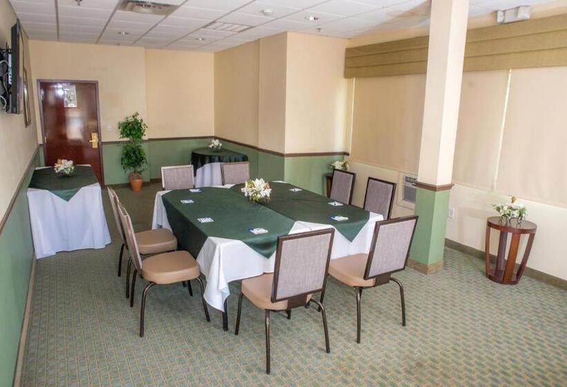 ホテル Holiday Inn Express & Suites Cocoa, An Ihg