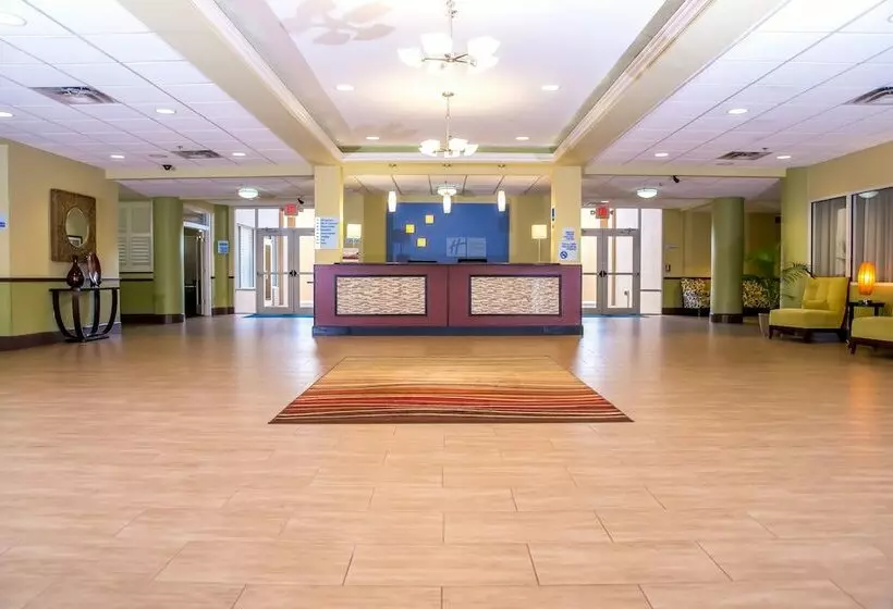 ホテル Holiday Inn Express & Suites Cocoa, An Ihg