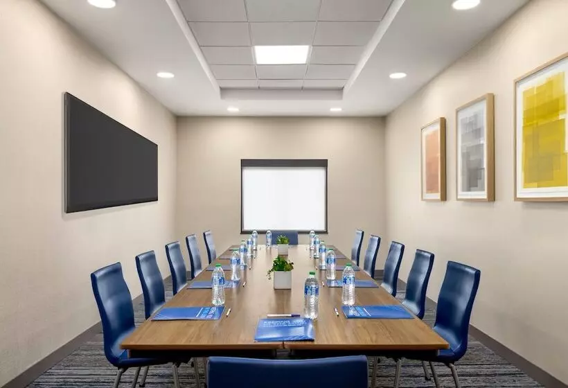 Holiday Inn Express Hotel & Suites Fort Pierce West, An Ihg