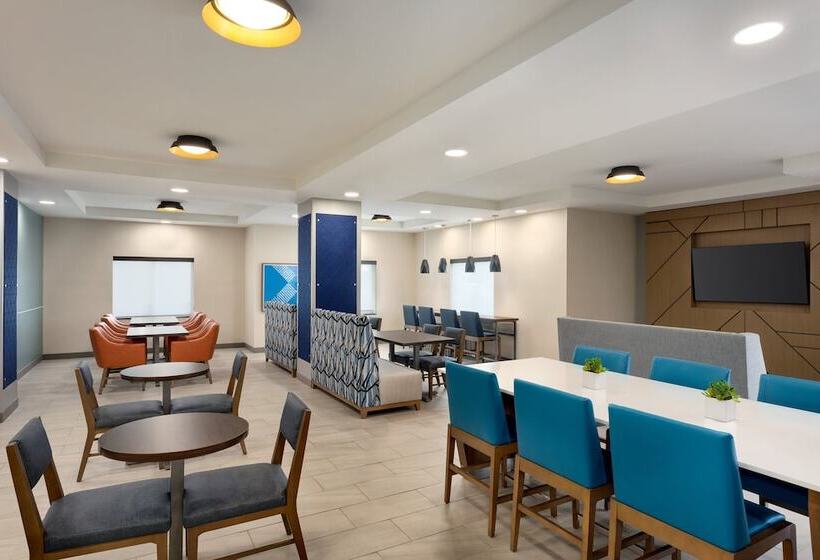 Holiday Inn Express Hotel & Suites Fort Pierce West, An Ihg