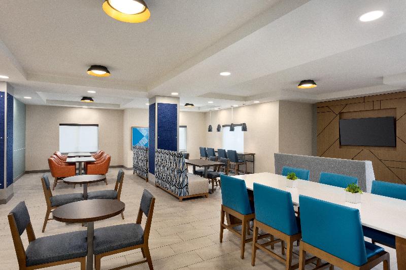 Holiday Inn Express Hotel & Suites Fort Pierce West, An Ihg