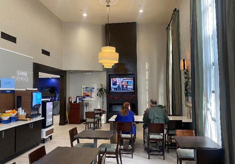 Holiday Inn Express Hotel & Suites Hermosa Beach, An Ihg