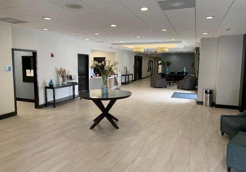 Holiday Inn Express Hotel & Suites Hermosa Beach, An Ihg