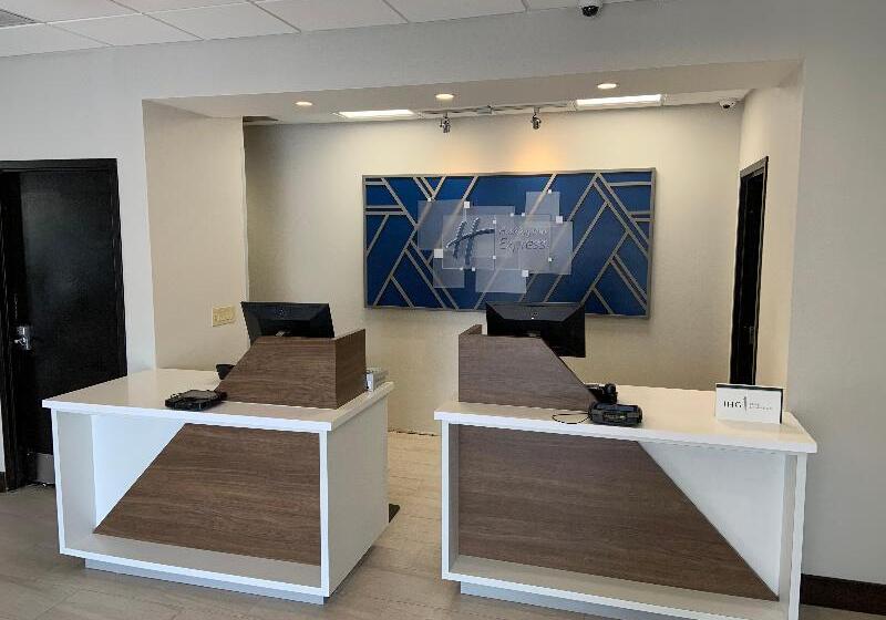 Holiday Inn Express Hotel & Suites Hermosa Beach, An Ihg