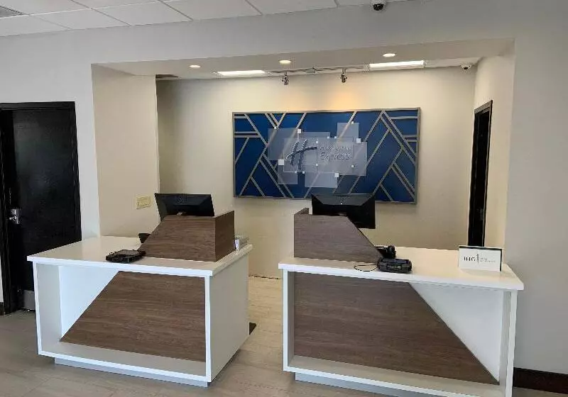 Holiday Inn Express Hotel & Suites Hermosa Beach, An Ihg