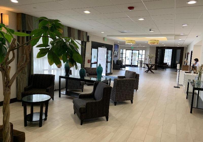 Holiday Inn Express Hotel & Suites Hermosa Beach, An Ihg