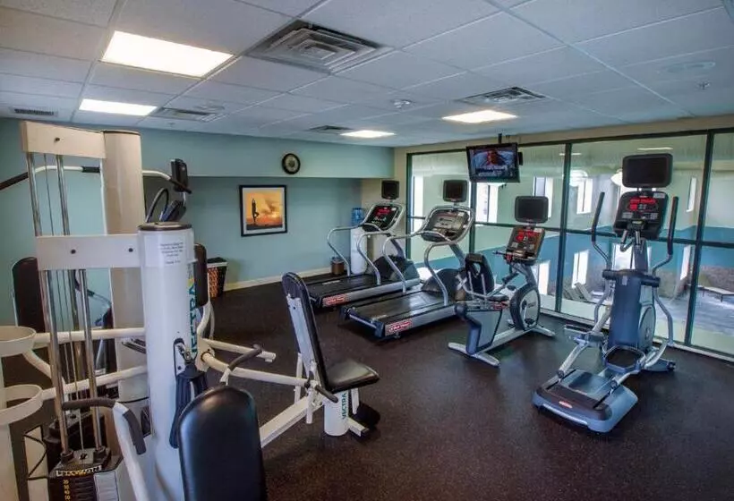 هتل Holiday Inn Express & Suites Buffalo Airport, An Ihg