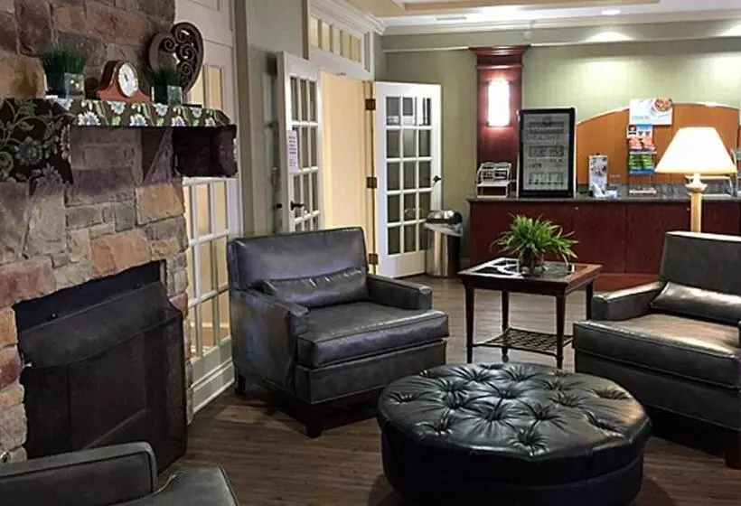 هتل Holiday Inn Express & Suites Buffalo Airport, An Ihg