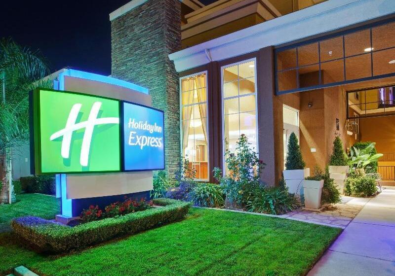 هتل Holiday Inn Express West Sacramento, An Ihg