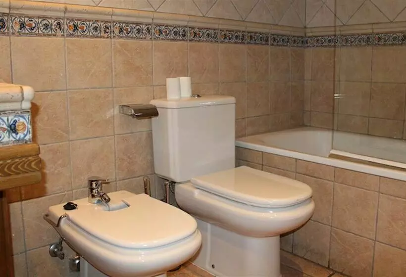 Отель Hospedería Castillo del Papa Luna