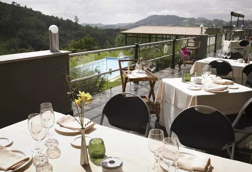 Hosteria De Torazo Nature Hotel & Spa