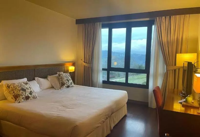 Hosteria De Torazo Nature Hotel & Spa