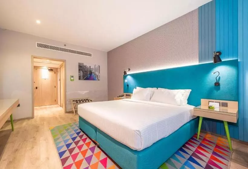 هتل La Quinta By Wyndham Dubai Jumeirah