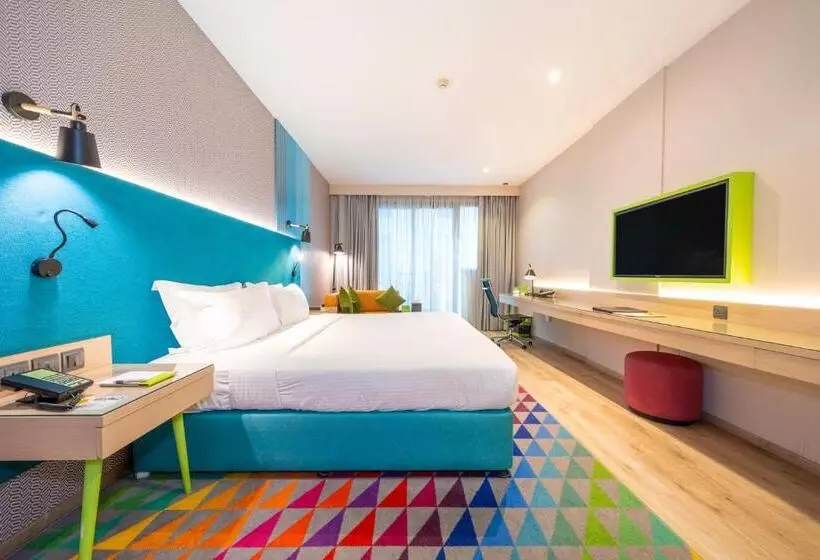 هتل La Quinta By Wyndham Dubai Jumeirah
