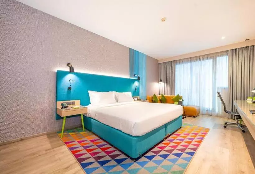 هتل La Quinta By Wyndham Dubai Jumeirah