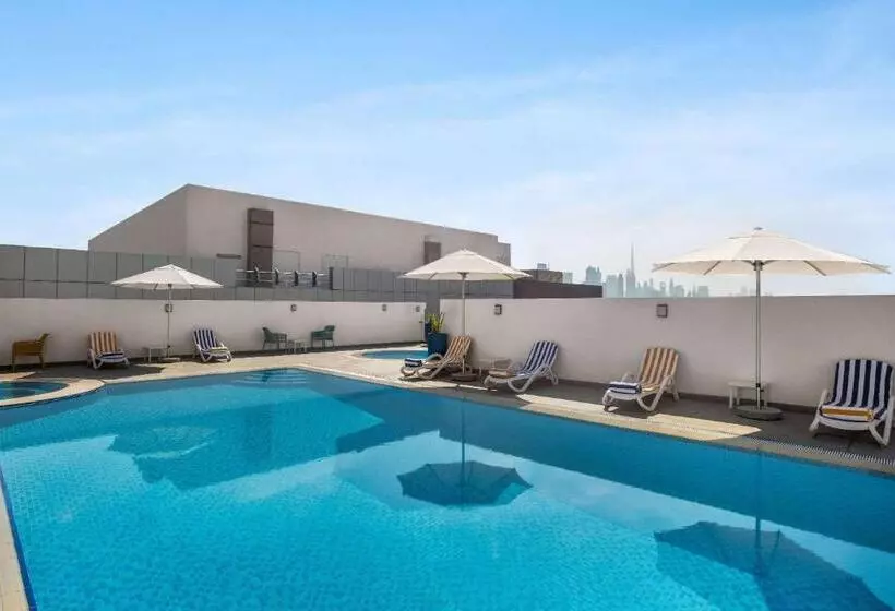 هتل La Quinta By Wyndham Dubai Jumeirah
