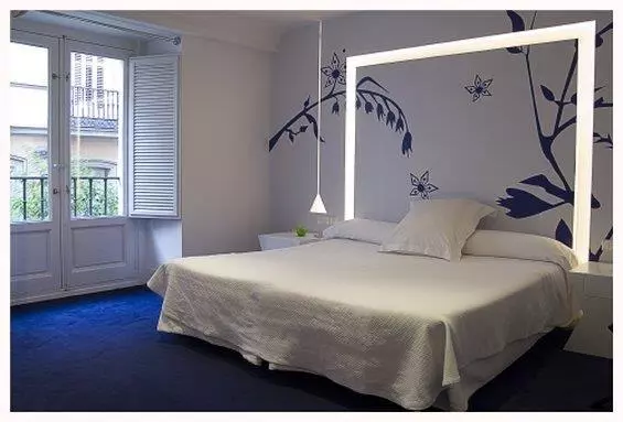 Hotel Room Mate Mario