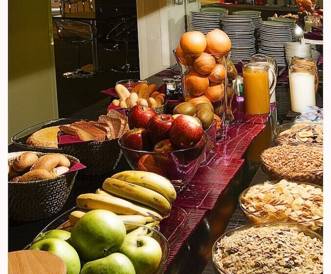 هتل Room Mate Mario