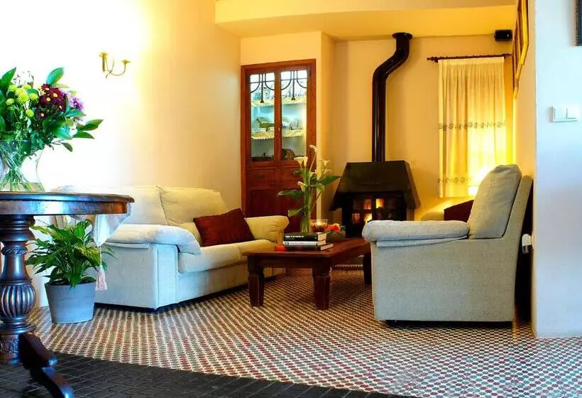 Сельский отель Cases Noves   Boutique Accommodation   Adults Only