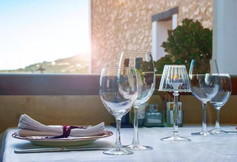 Сельский отель Cases Noves   Boutique Accommodation   Adults Only