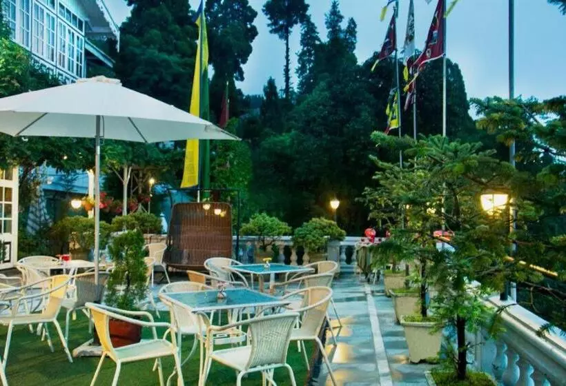 ホテル Udaan Dekeling Resort Darjeeling