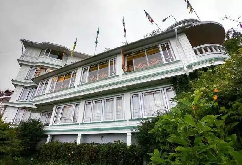 ホテル Udaan Dekeling Resort Darjeeling