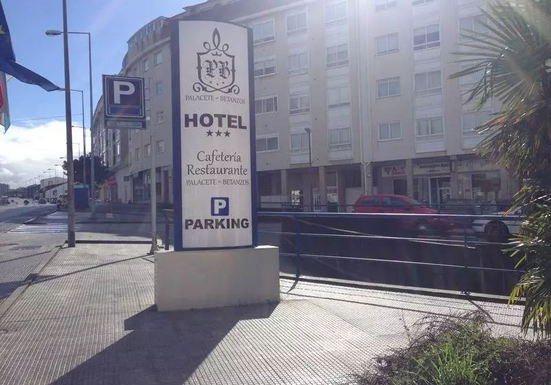 فندق Villa De Betanzos