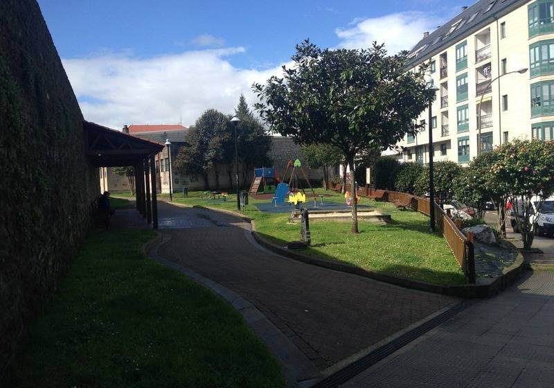 هتل Villa De Betanzos