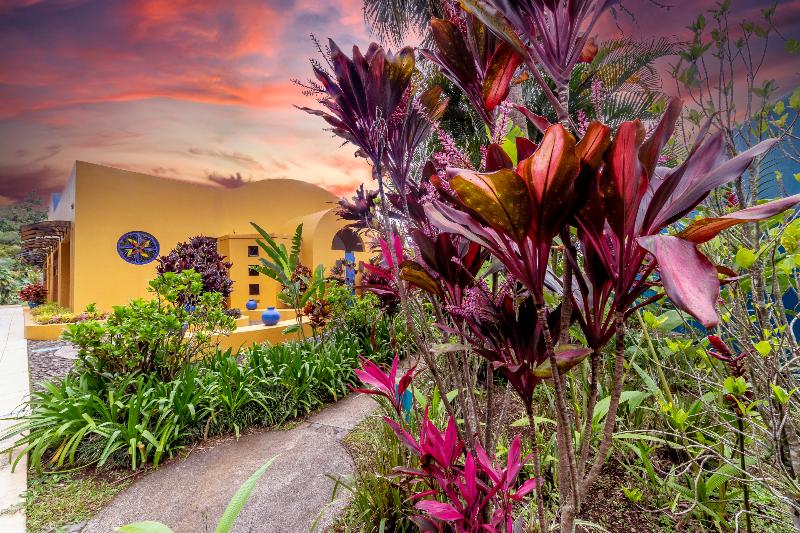 هتل Xandari Resort & Spa