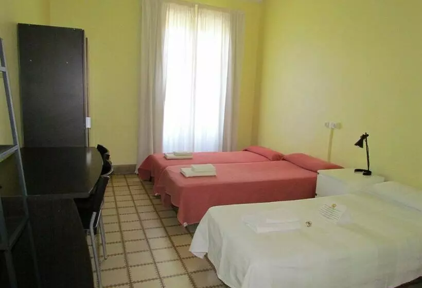 膳宿费 Barcelona City Ramblas