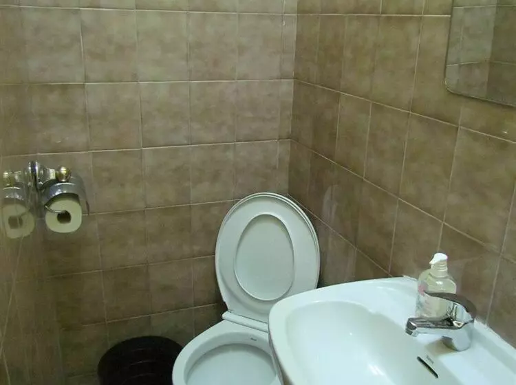 膳宿费 Barcelona City Ramblas