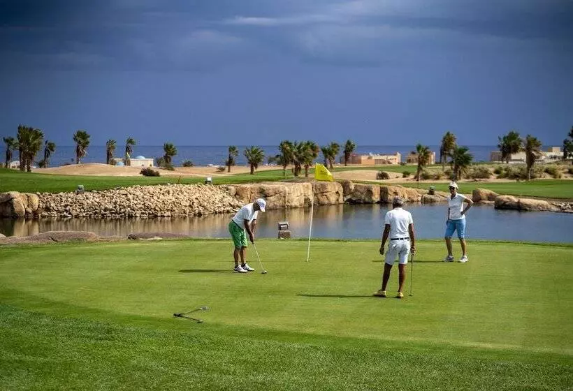 The Cascades Golf Resort, Spa & Thalasso