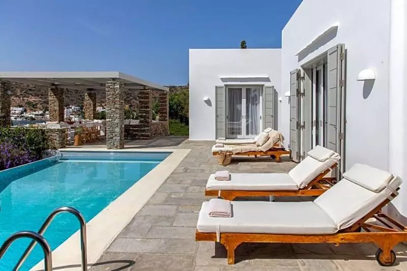 Elies Resorts
