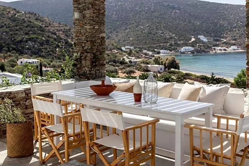 Elies Resorts