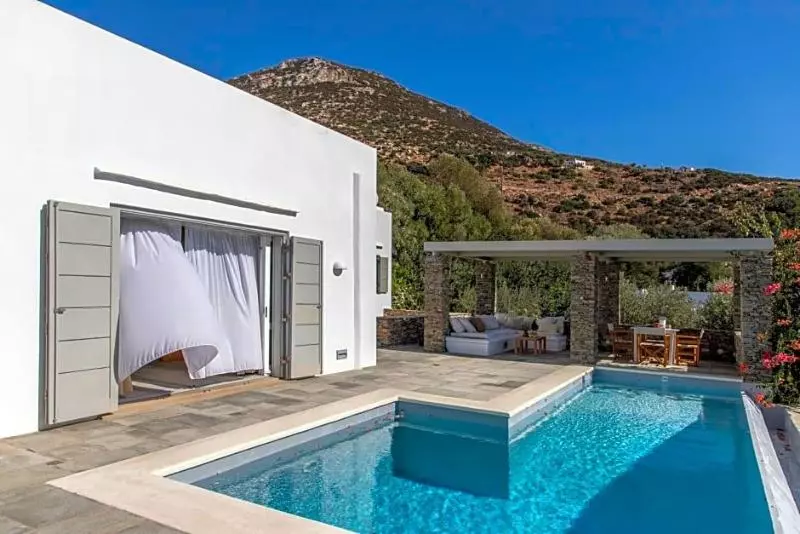 Elies Resorts