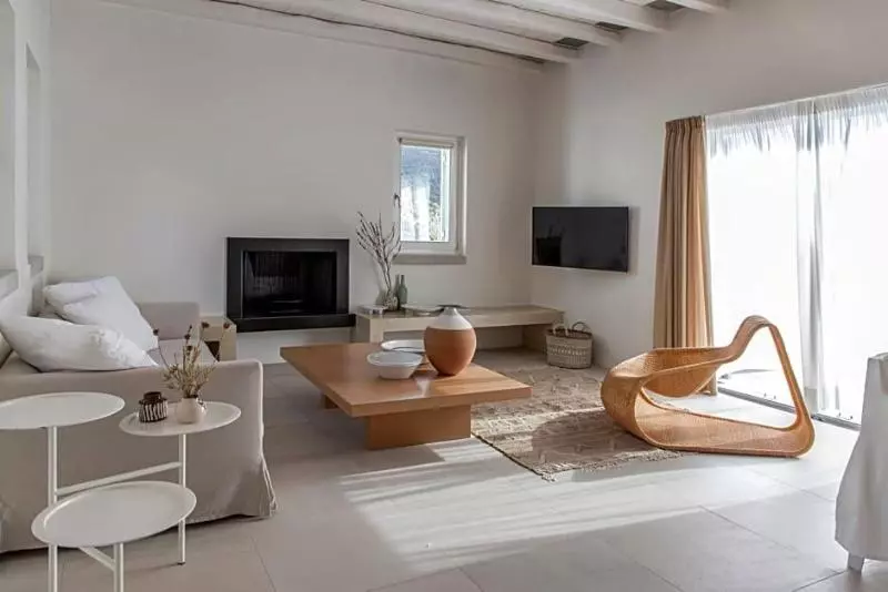 Elies Resorts
