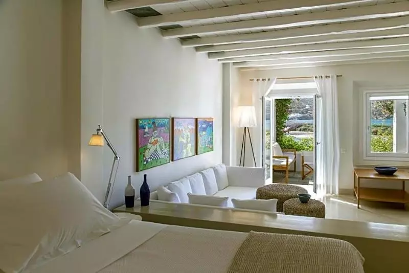 Elies Resorts