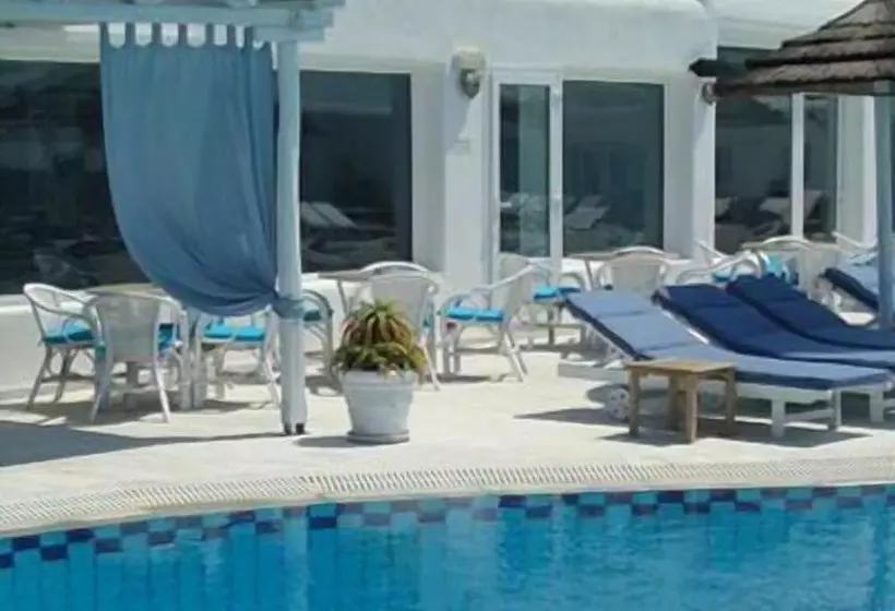 Giannoulaki Resort