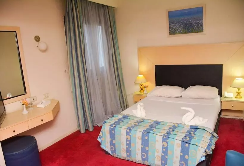 هتل Aracan Pyramid