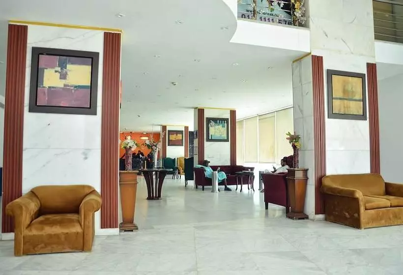 هتل Aracan Pyramid