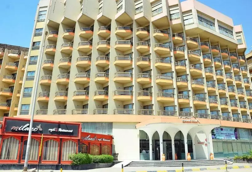 هتل Aracan Pyramid